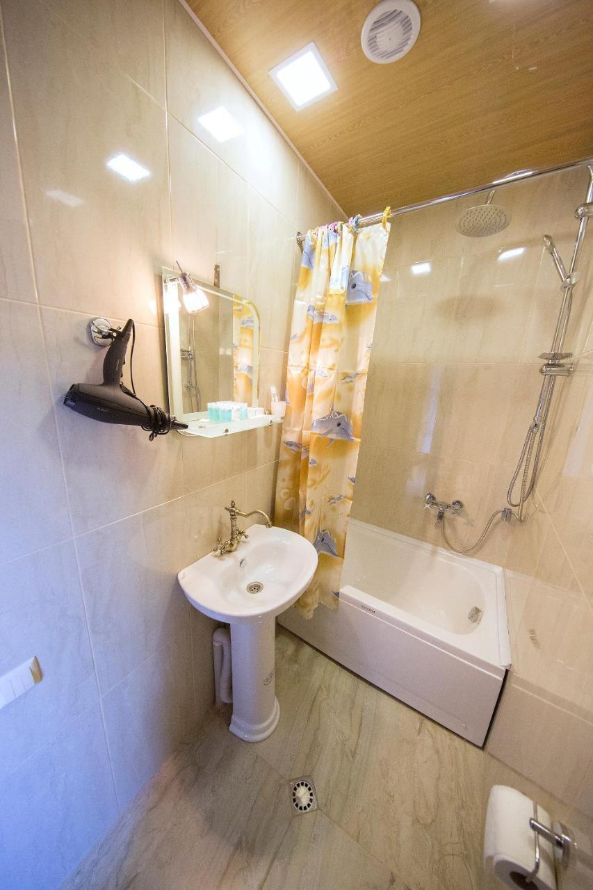Room 19 Тбілісі Екстер'єр фото