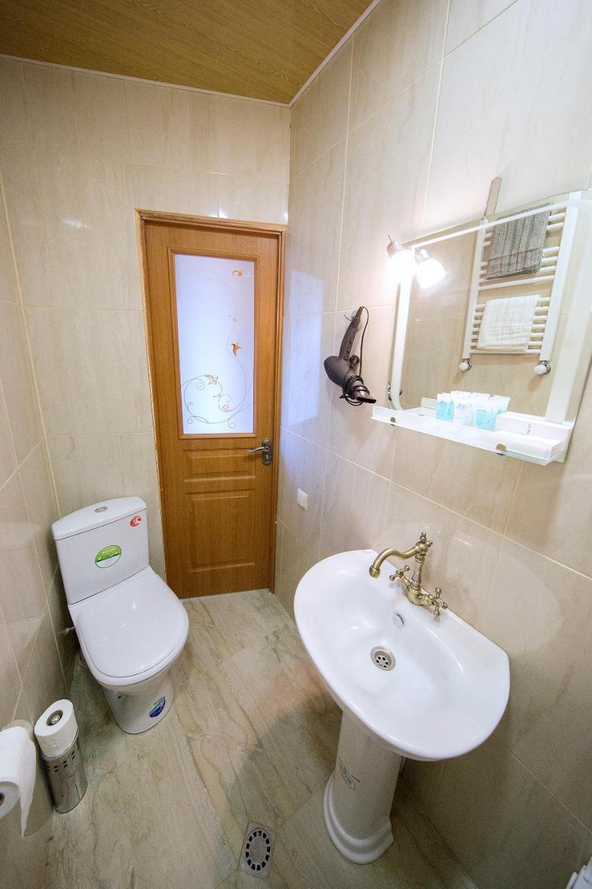 Room 19 Тбілісі Екстер'єр фото